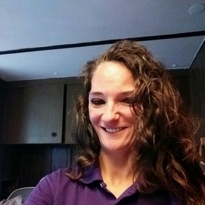 Meet your Posher, Angela